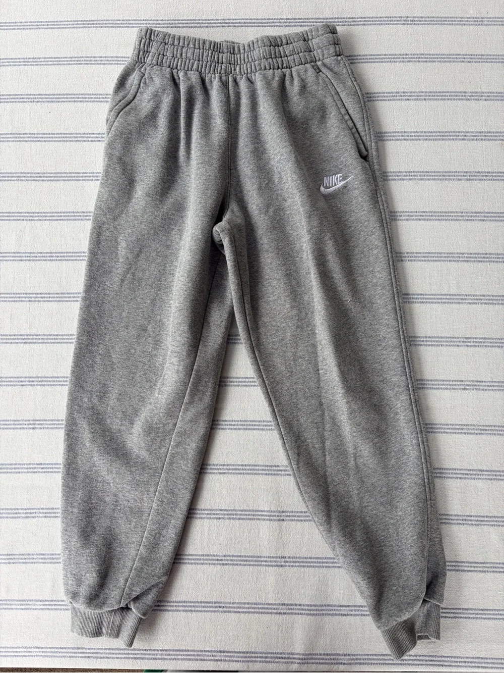 9 pc lot of NIKE (size large)